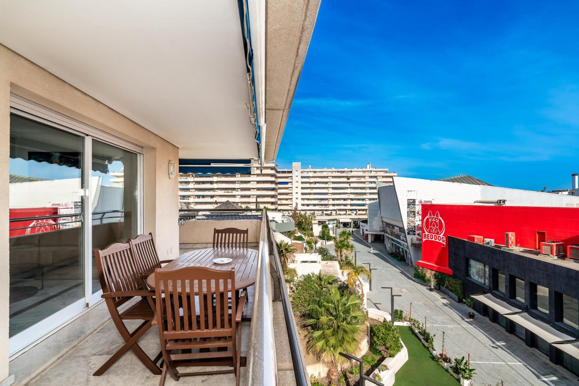 Letsmarbella - Grand 3br Corner - Marina Banus