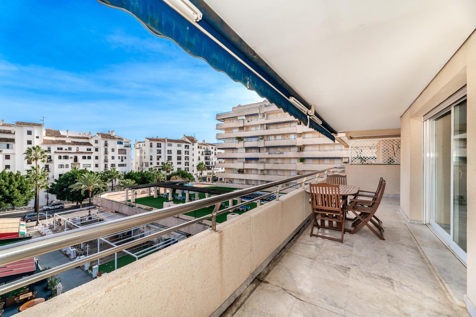 Letsmarbella - Grand 3br Corner - Marina Banus