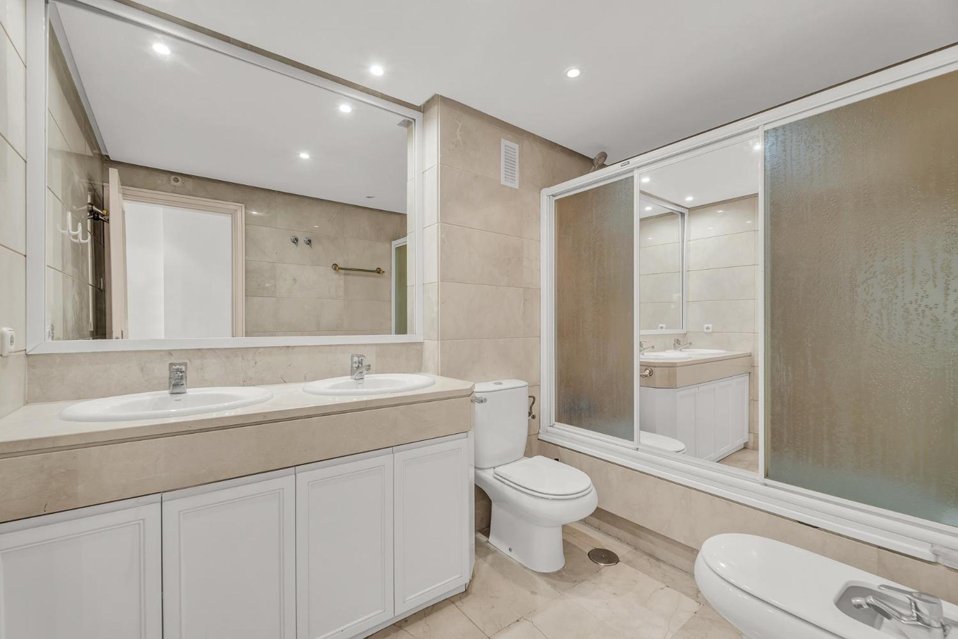 Letsmarbella - Grand 3br Corner - Marina Banus * Marbella